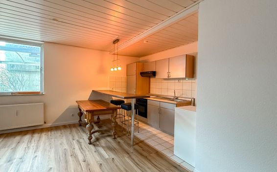 Wohlfühlen in Essen-Burgaltendorf: Renovierte und moderne ca. 35 m² Apartement mit Einbauküche!