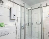 Badezimmer mit Dusche (Obergeschoss)