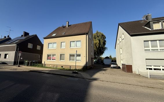 Freistehendes 5-Familienhaus in Essen-Bedingrade, stabil vermietet, Option zur späteren Eigennutzung