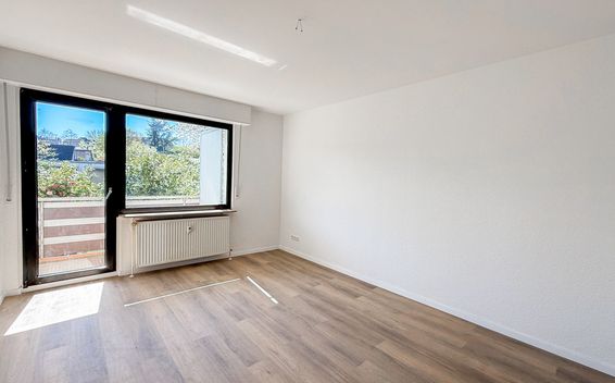 ERSTBEZUG nach Sanierung: 2-Zimmer-Wohnung 
mit Balkon in Essen-Frintrop