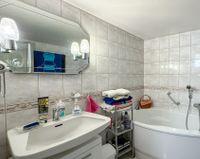 Badezimmer (Kellergeschoss)