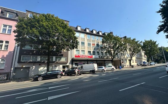 Vollvermietetes Wohn- und Geschäftshaus mit 10 Einheiten und Mietpotenzial im Essener Südostviertel